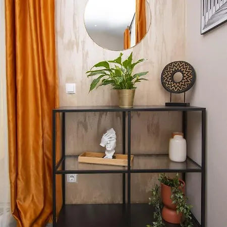 Apartment Diora And Silver *